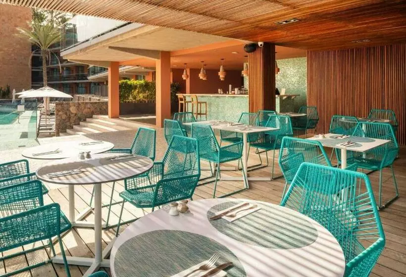 Salobre Hotel Resort & Serenity