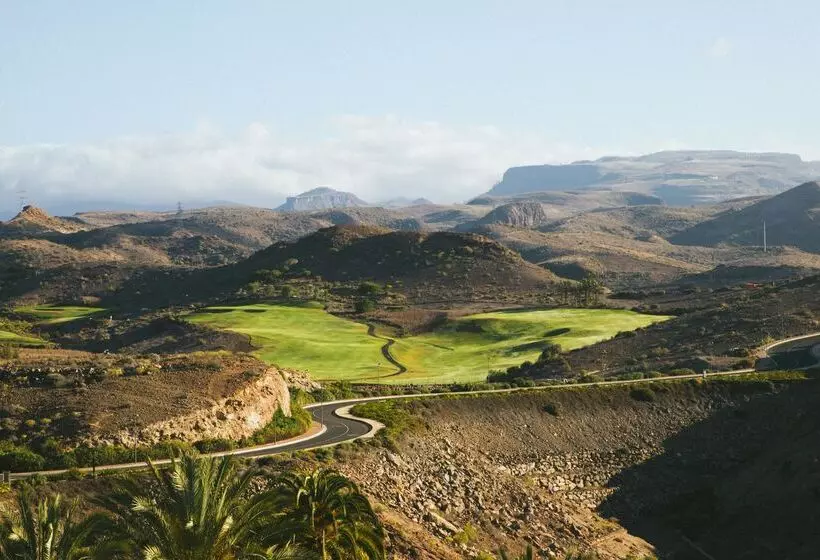 Salobre Hotel Resort & Serenity