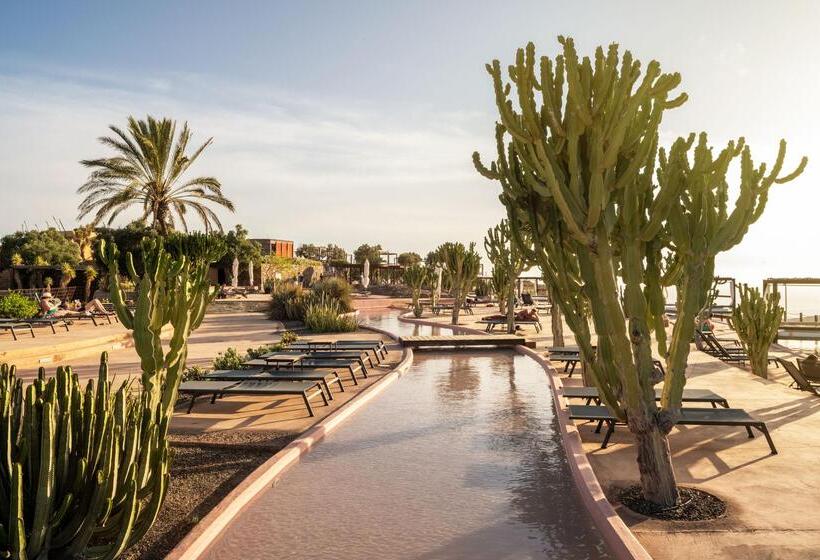 Salobre Hotel Resort & Serenity