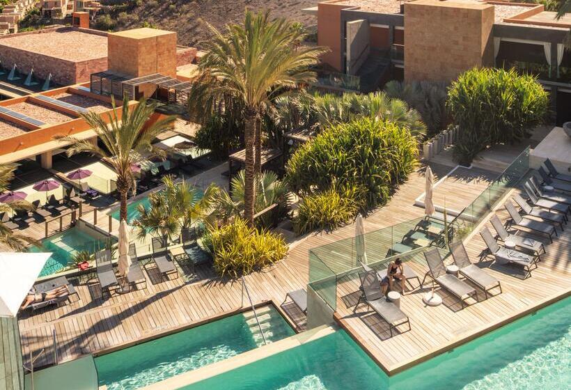 Salobre Hotel Resort & Serenity