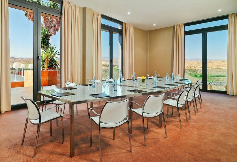 Salobre Hotel Resort & Serenity