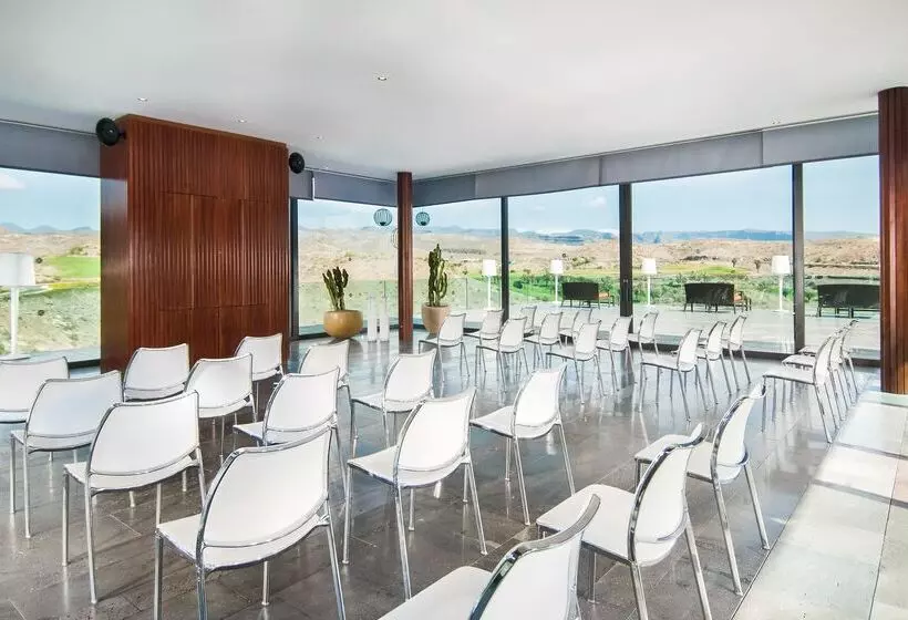 Salobre Hotel Resort & Serenity