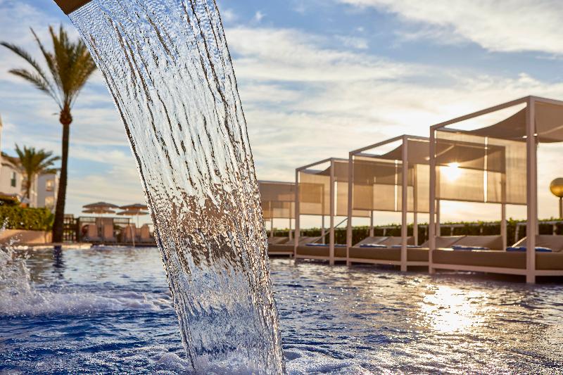 Zafiro Park Cala Mesquida