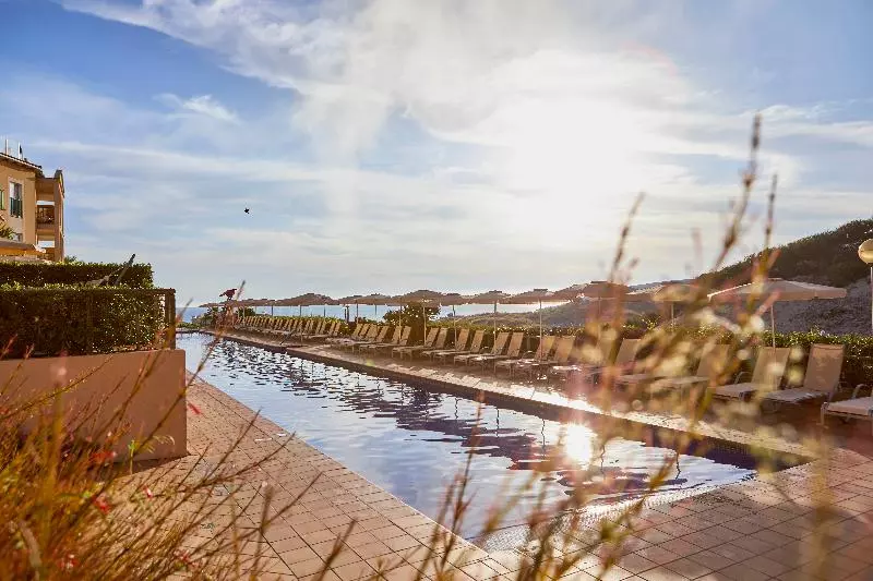 Zafiro Park Cala Mesquida