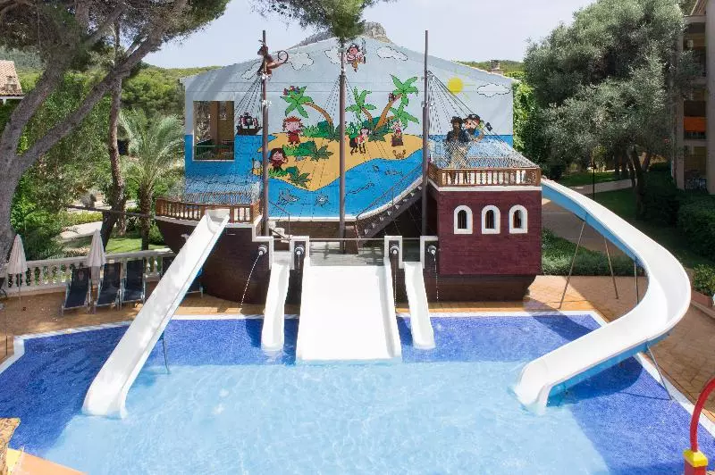 Zafiro Park Cala Mesquida