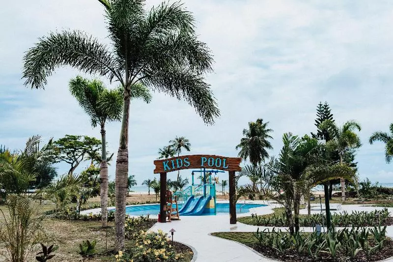 Crowne Plaza Resort Saipan