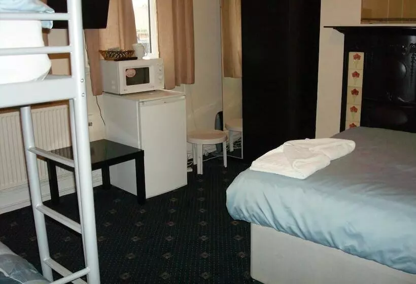 簡易ホテル Forest Gate Hotel   Free Parking Limited Spaces