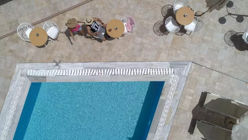 Отель Angela Suites Boutique