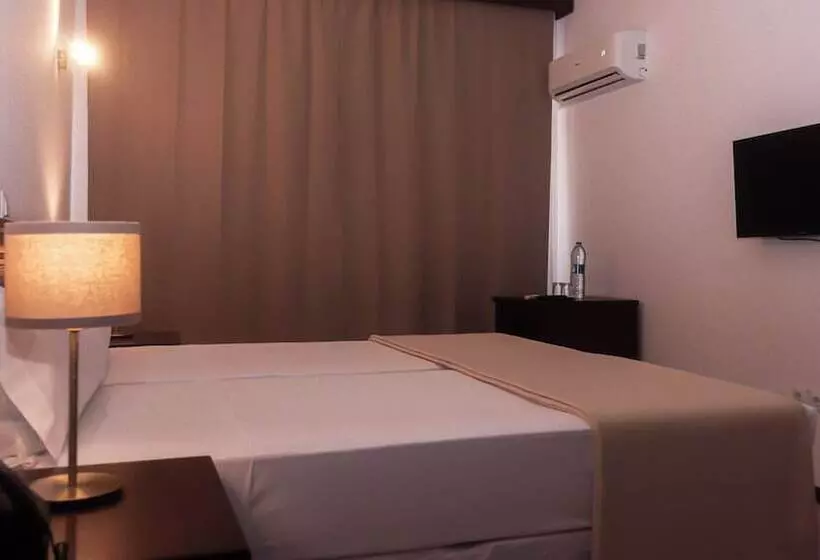 هتل Central Santa Maria