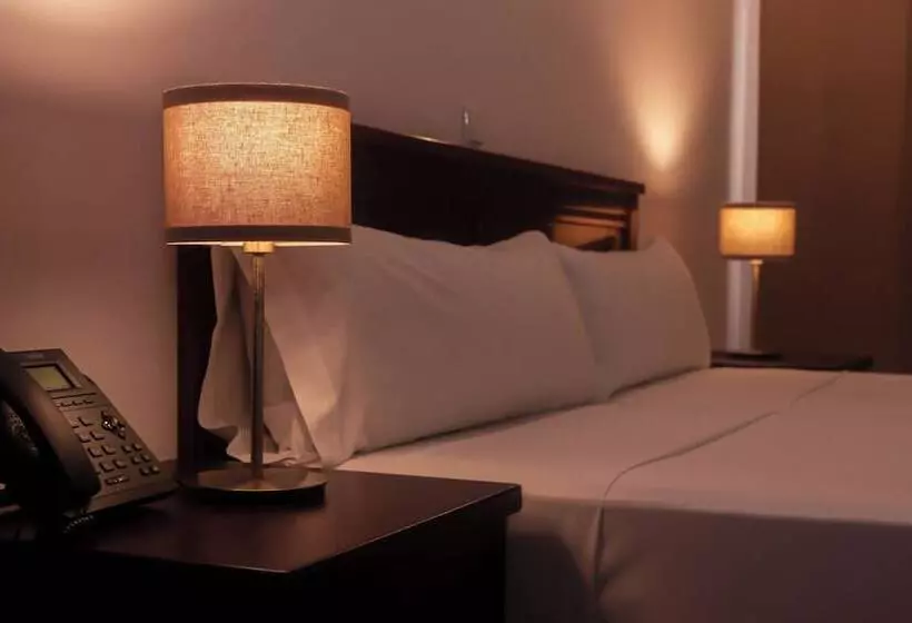 هتل Central Santa Maria