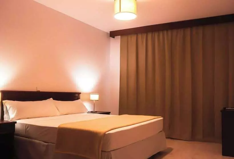 هتل Central Santa Maria