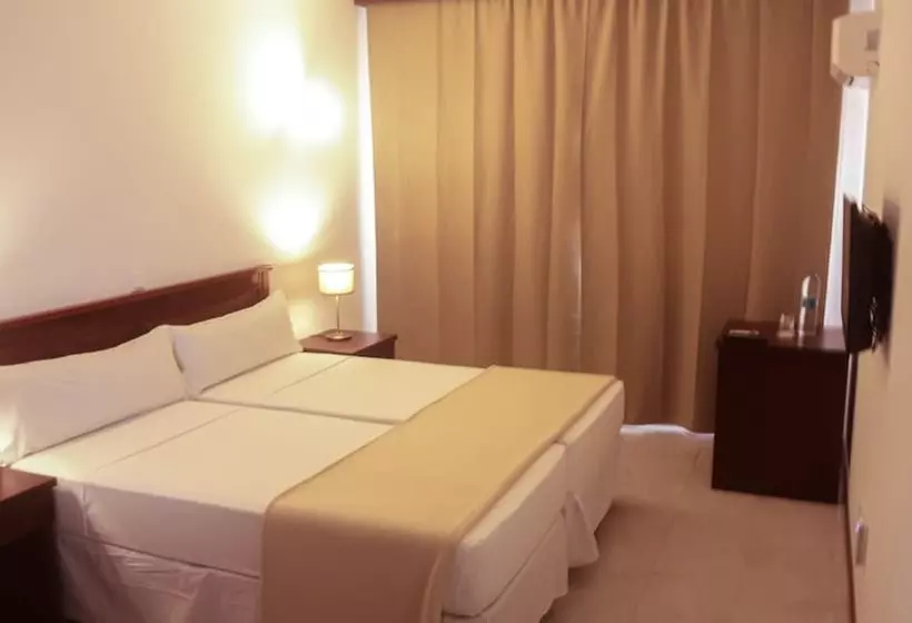 هتل Central Santa Maria