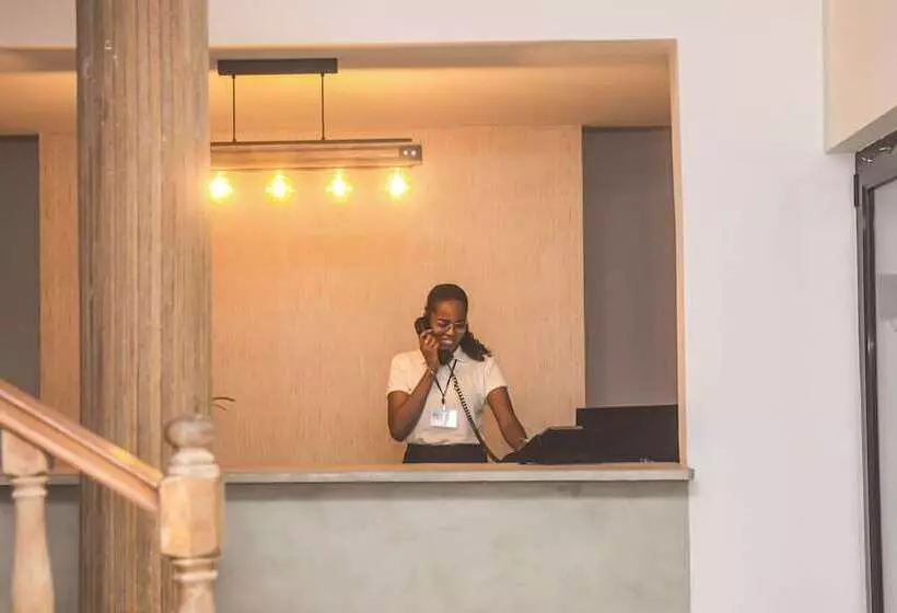 هتل Central Santa Maria