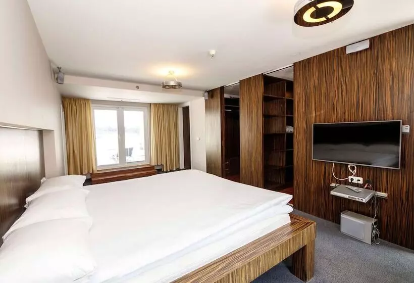 Hotel Ibis Praha Old Town