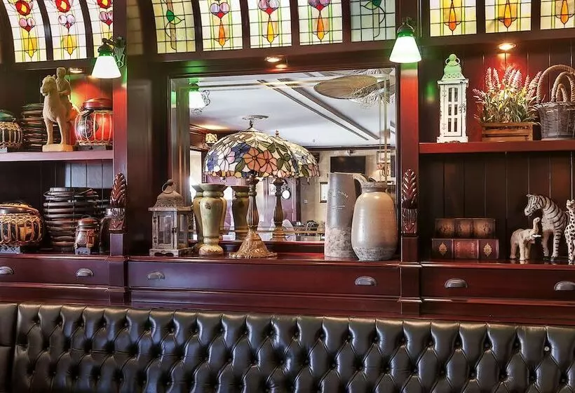 Отель Le Chateau Lambousa