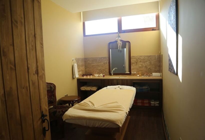 هتل Le Chateau Lambousa