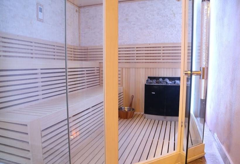 هتل Le Chateau Lambousa