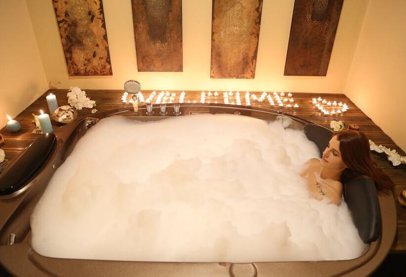 هتل Le Chateau Lambousa