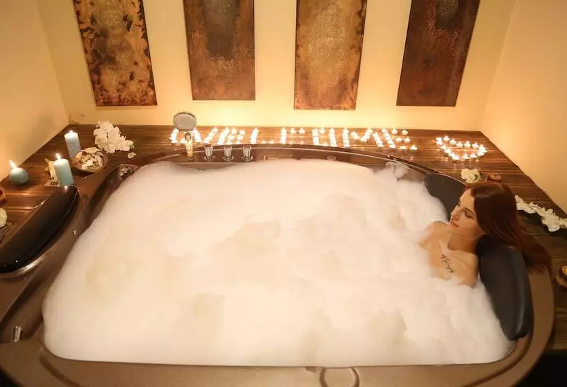 Отель Le Chateau Lambousa