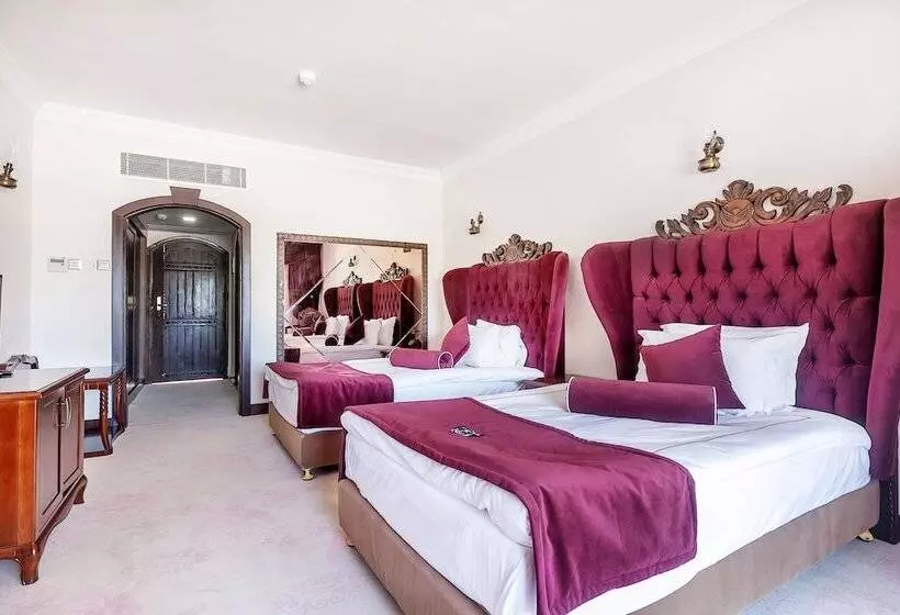 Отель Le Chateau Lambousa