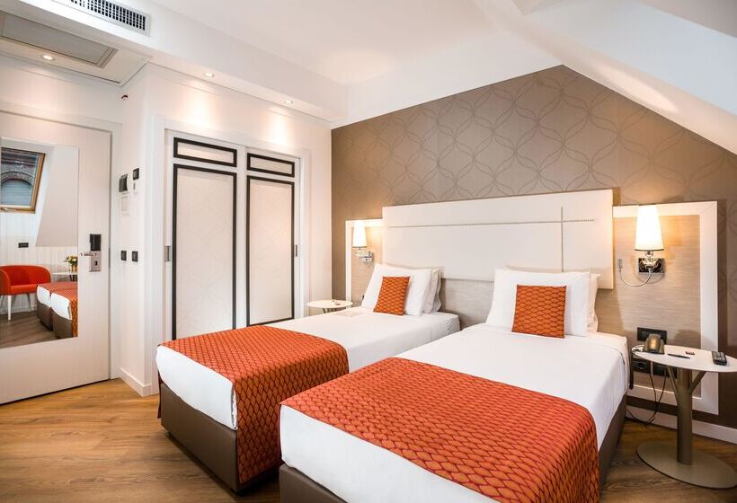 ホテル Ikonik Parlament