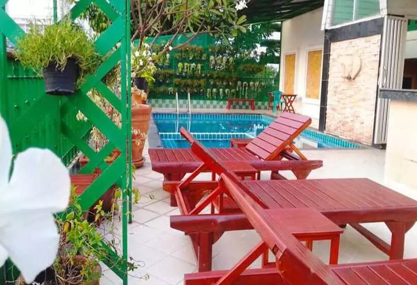 ホテル Royal Ivory Sukhumvit Nana