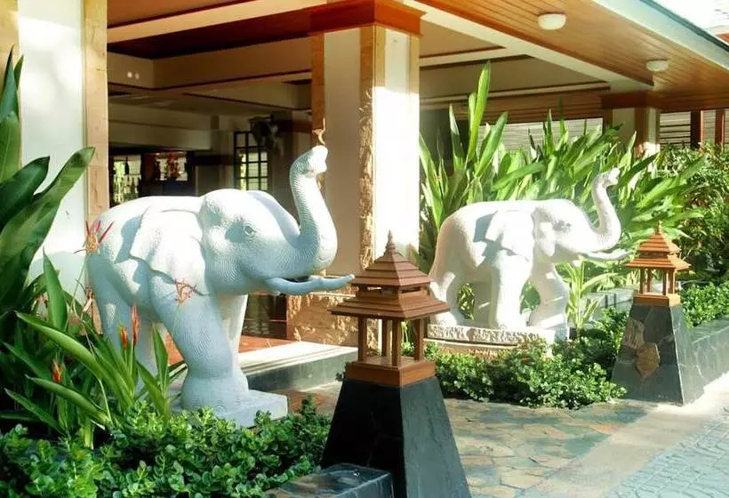 ホテル Royal Ivory Sukhumvit Nana