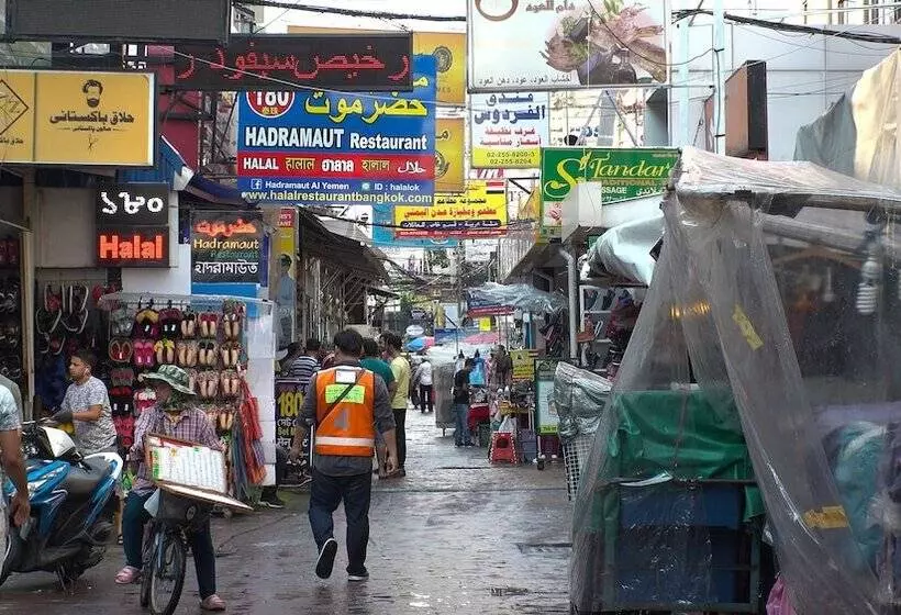 ホテル Royal Ivory Sukhumvit Nana