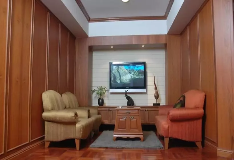 ホテル Royal Ivory Sukhumvit Nana