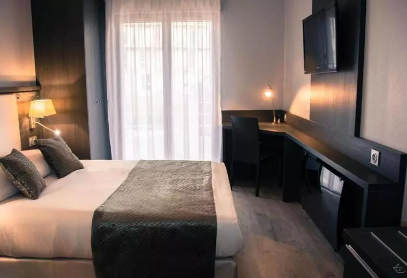 ホテル Sejours & Affaires Aixenprovence Mirabeau