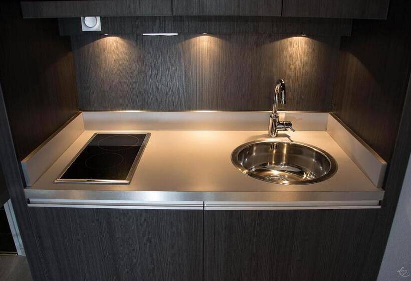 هتل Sejours & Affaires Aixenprovence Mirabeau