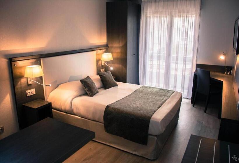 هتل Sejours & Affaires Aixenprovence Mirabeau