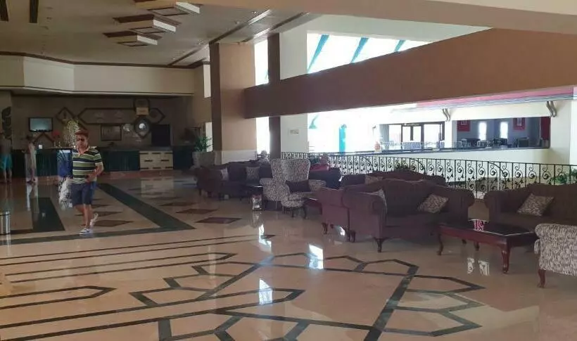 هتل Sharm Holiday Resort