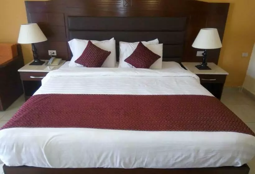 هتل Sharm Holiday Resort
