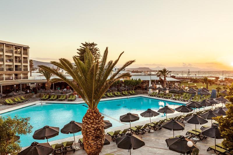 ホテル Sol by Meliá Marina Beach