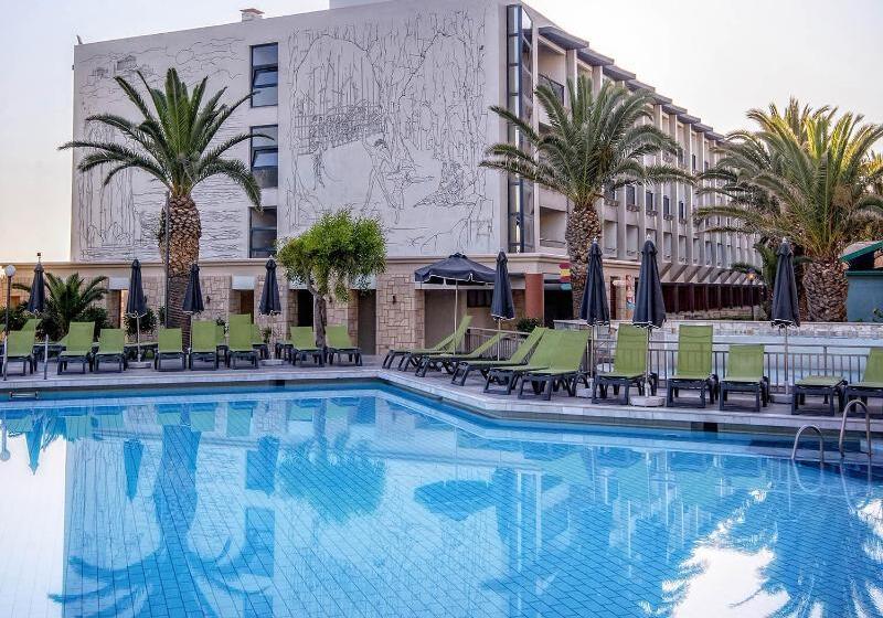 ホテル Sol by Meliá Marina Beach