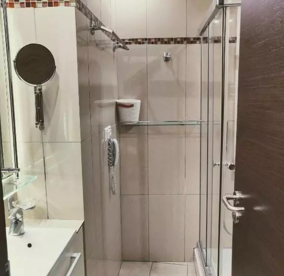 هتل The Manessi City Boutique