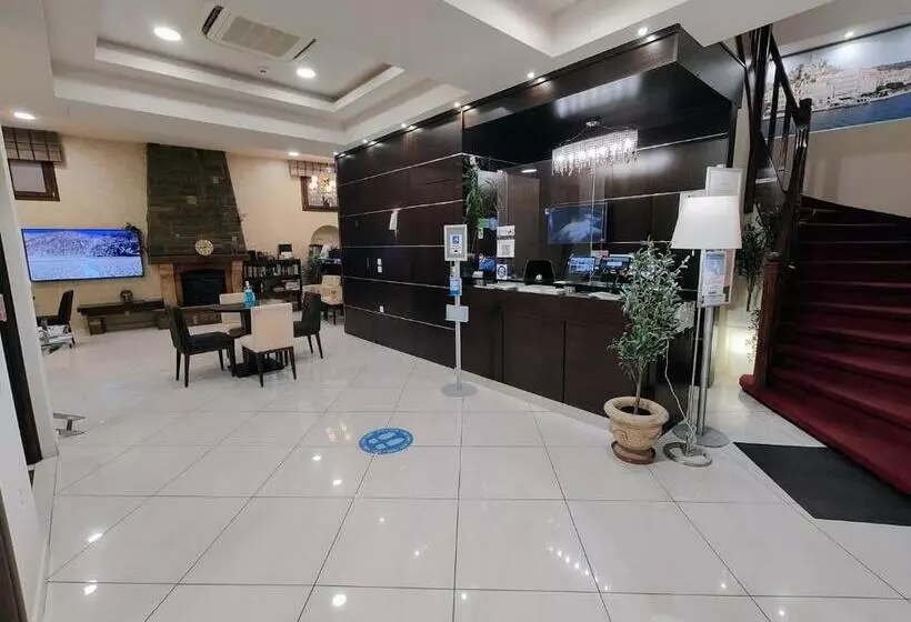 هتل The Manessi City Boutique