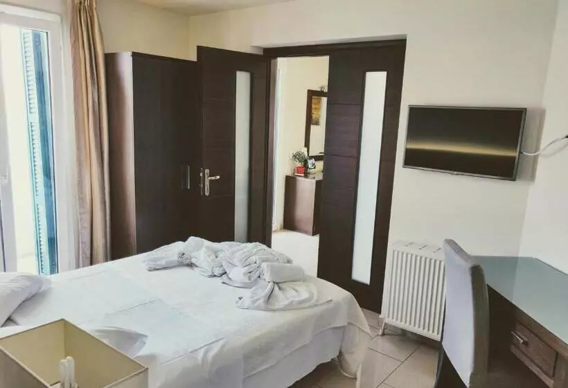 هتل The Manessi City Boutique