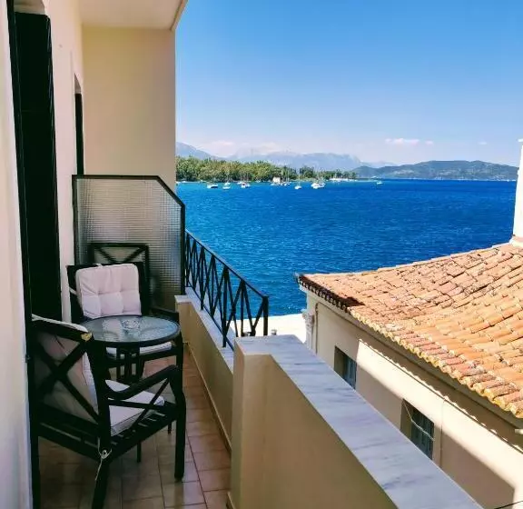 هتل The Manessi City Boutique