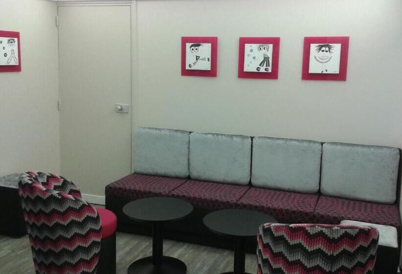 酒店 The Originals City, Hôtel Alizéa, Le Mans Nord