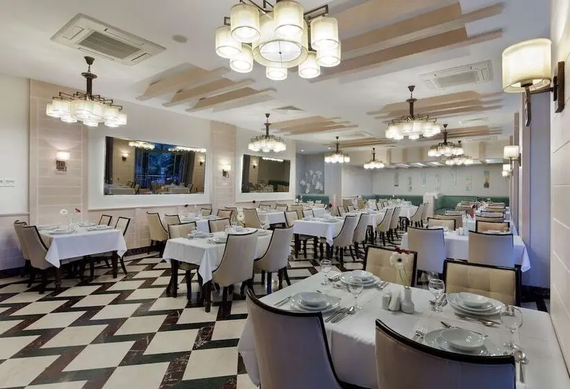 Saphir Hotel & Villas