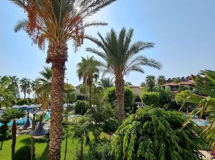 Saphir Hotel & Villas