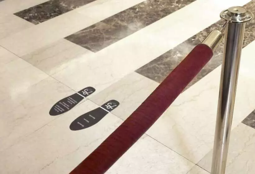 هتل 725 Continental