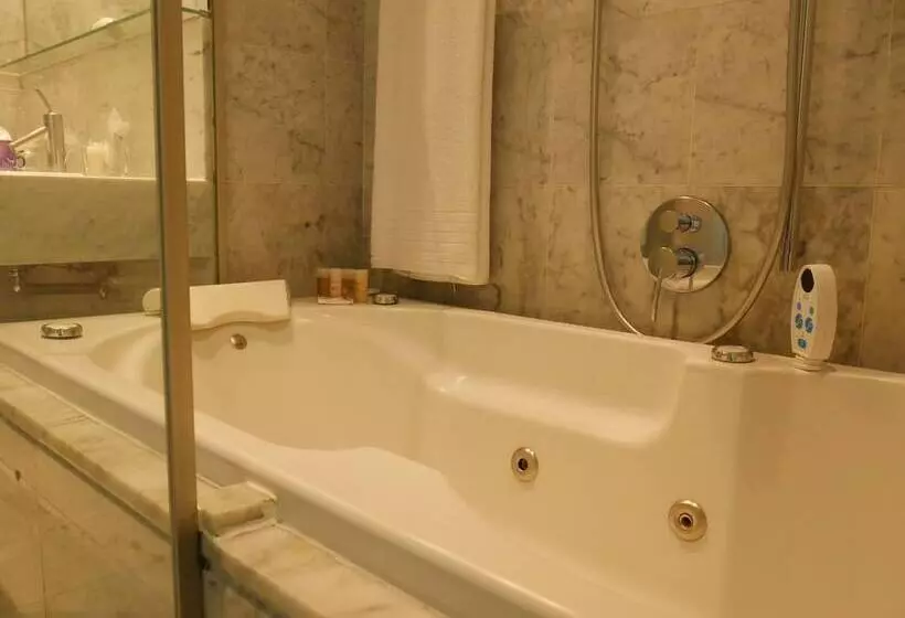 هتل 725 Continental