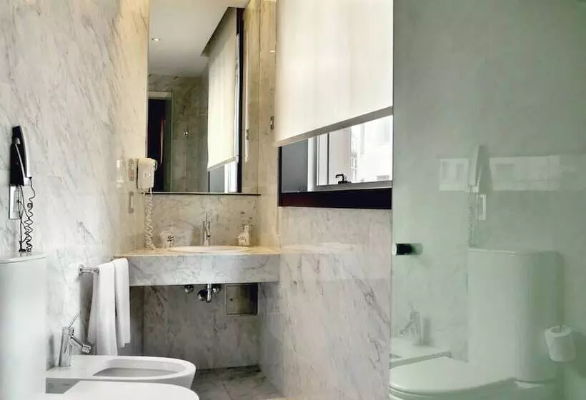 هتل 725 Continental