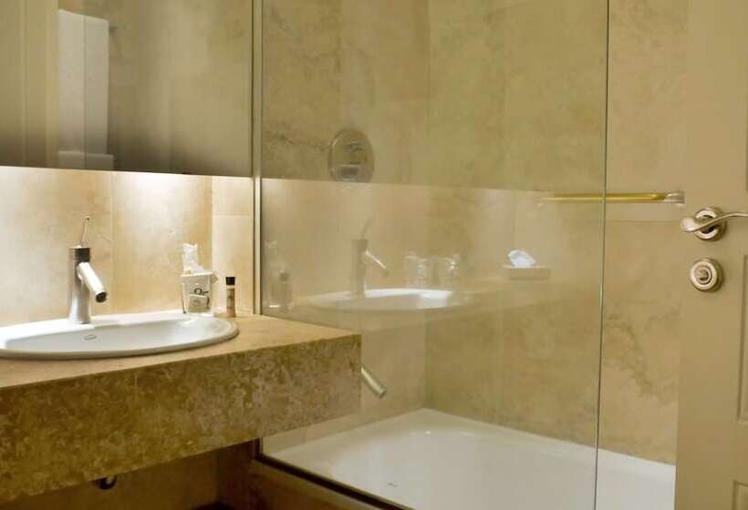 هتل 725 Continental