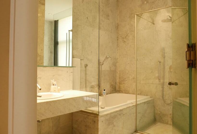 هتل 725 Continental