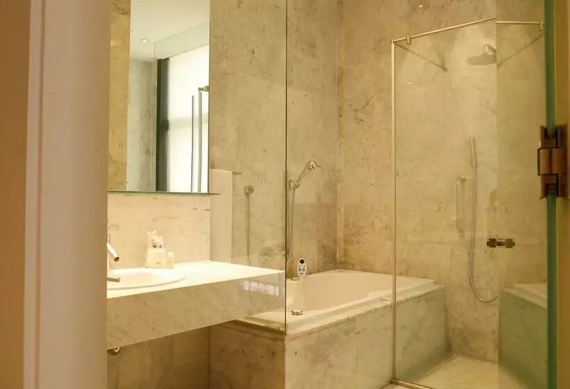 هتل 725 Continental