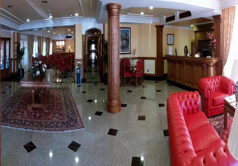 هتل II Castillas Ávila